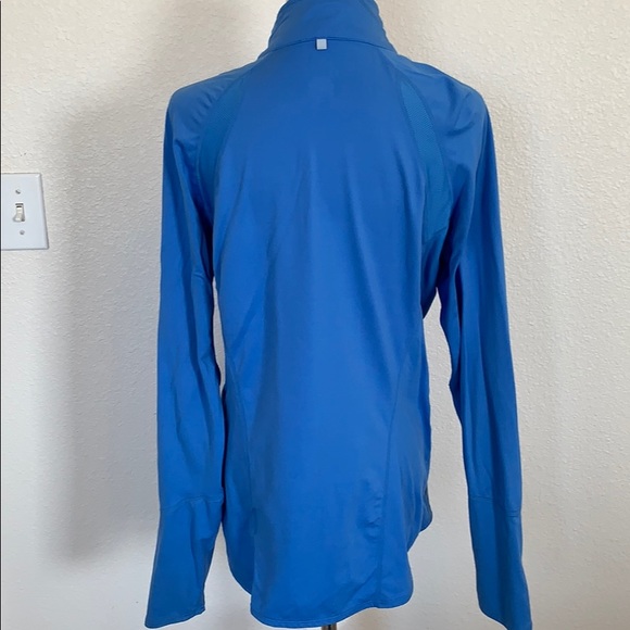 Nike DRI FIT Running Workout Top - Picture 5 of 8